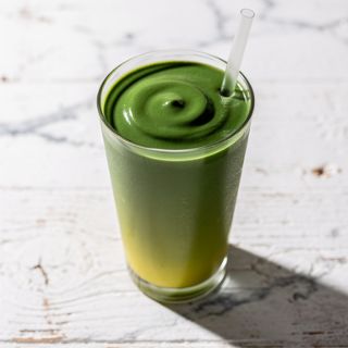 Pineapple Spirulina Smoothie