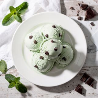 Mint Chocolate Chip Ice Cream (dairy-free)