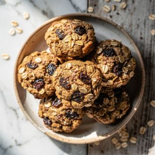 Soft-Baked Oatmeal Raisin Cookies (vegan & gluten-free!)
